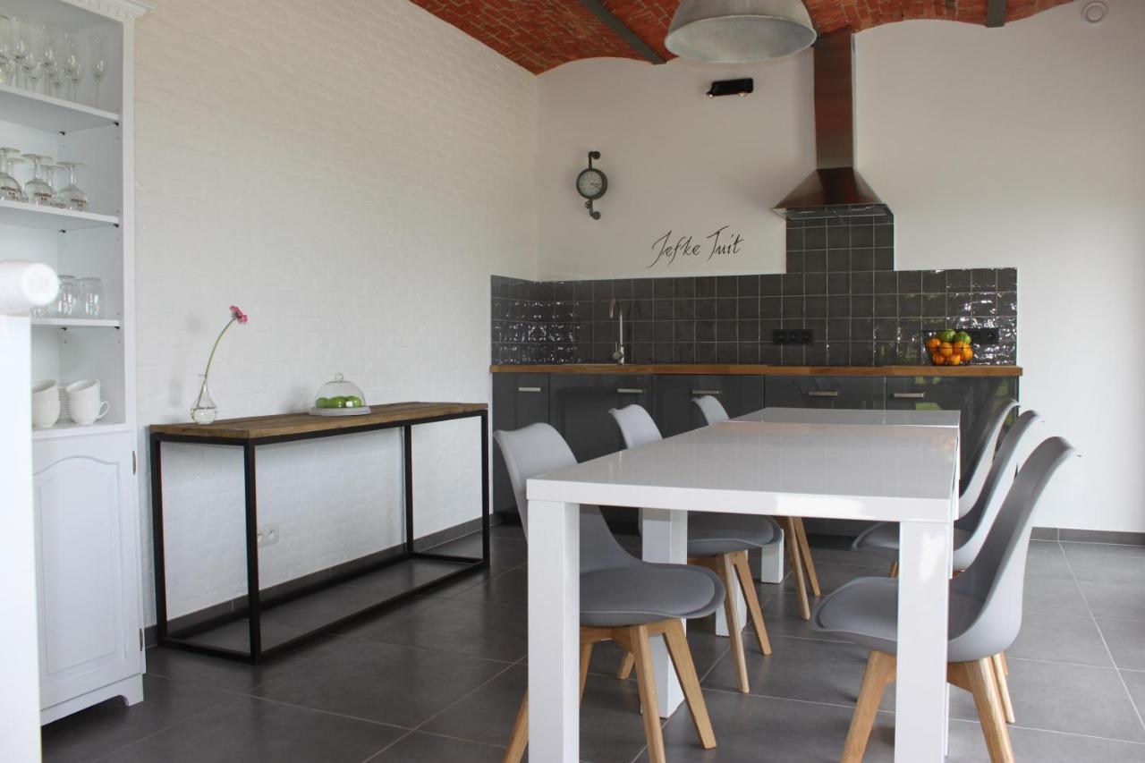 B&B 'T Hoogste Bornem Bagian luar foto