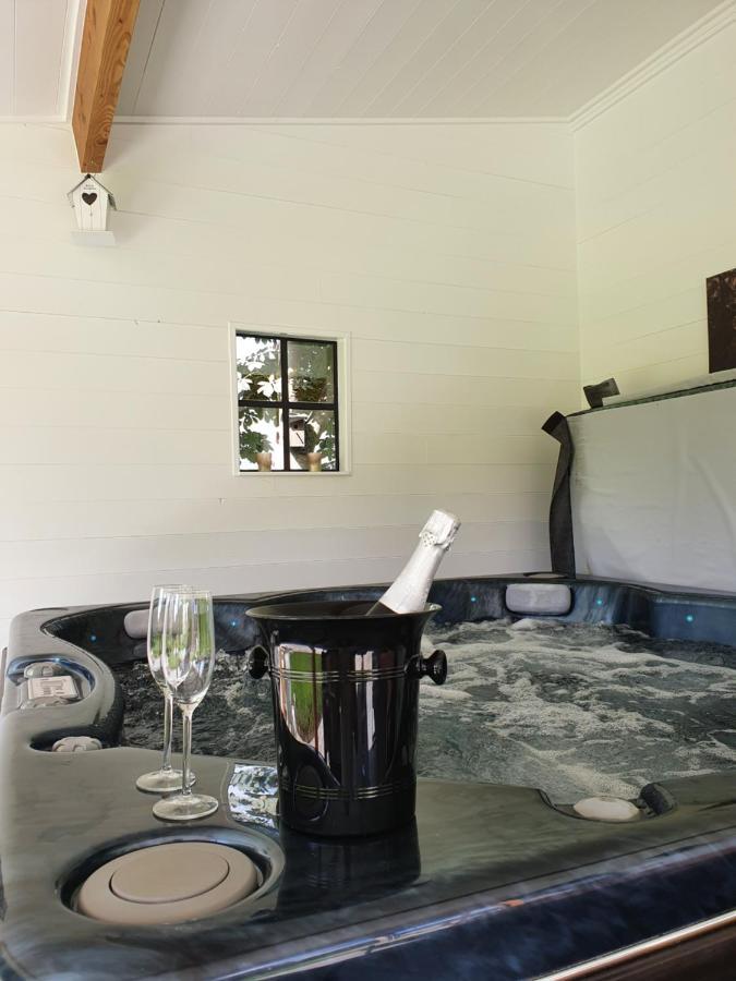 B&B 'T Hoogste Bornem Bagian luar foto